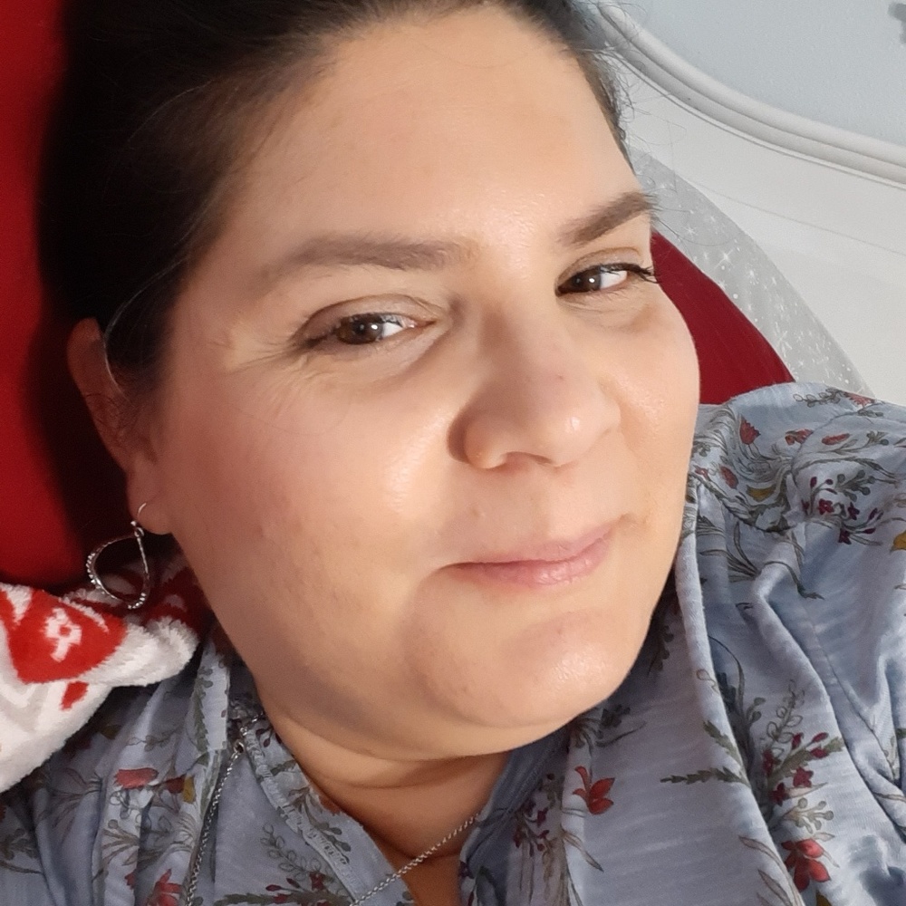 Meet your Posher, Leticia